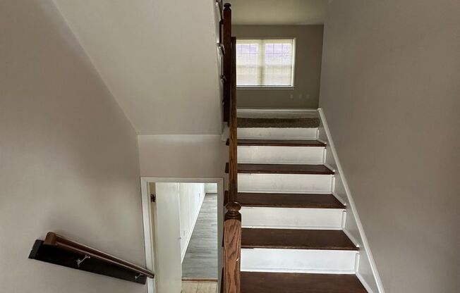 Nice Townhome within Heart of Blacksburg/Prices Fork