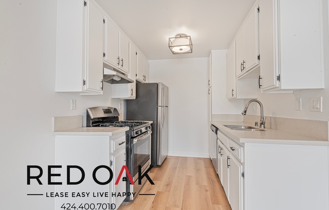 11817 Victory Blvd