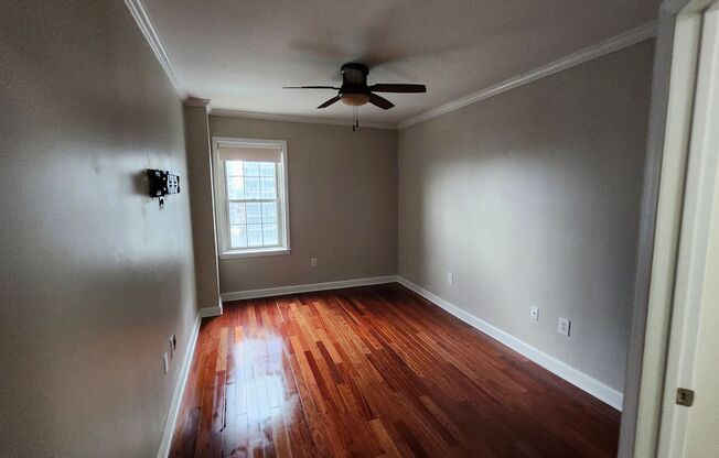 2 beds, 2 baths, $2,250, Unit #1105