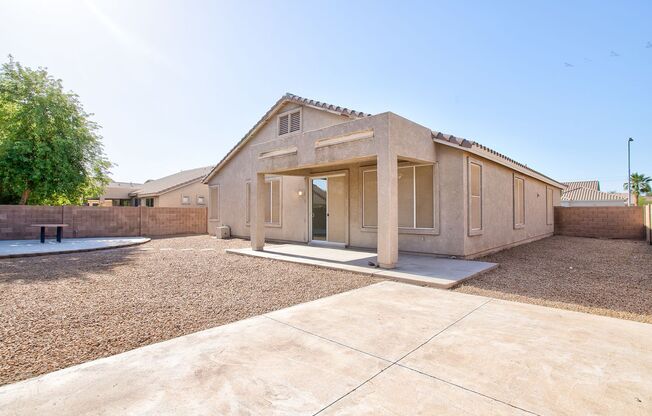 Great 4 Bedroom Family home 1 level available in Glendale June 1st!!!  New carpet being installed before move in!!!  Great Floor plan!!!