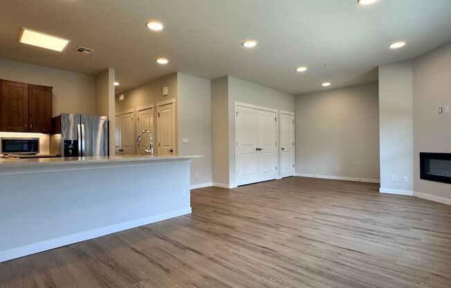 Reverie at Silver Creek LLC_John - 8614 (Marketing Only)