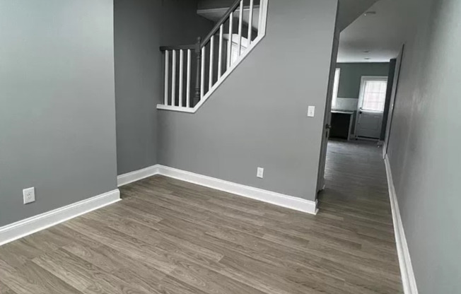 PIGTOWN 2 Bedroom 2 Bathroom Newly Renovated Townhome