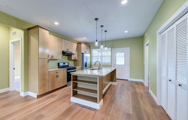 Updated 2 Bed 2 Bath Near SSM Cardinal Glennon, St. Louis University
