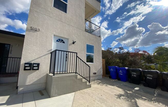 Cozy 4BD/2BA House on Gary with Beautiful Yard