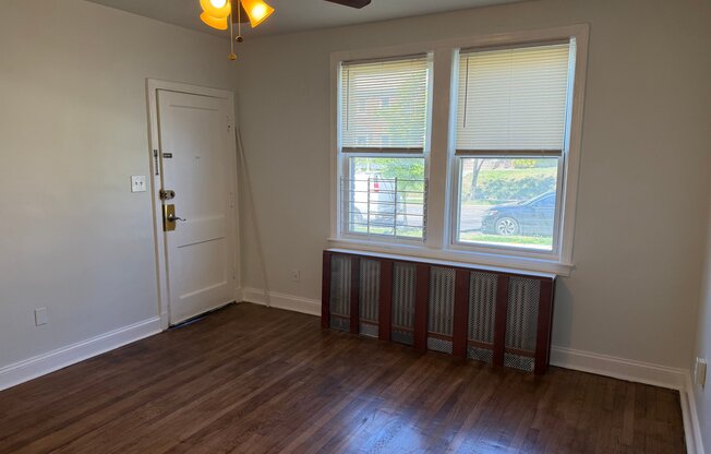 1321 BRYANT ST NE
