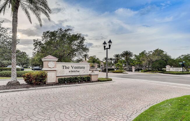 3 beds, 2 baths, $1,865, Unit UNIT 103
