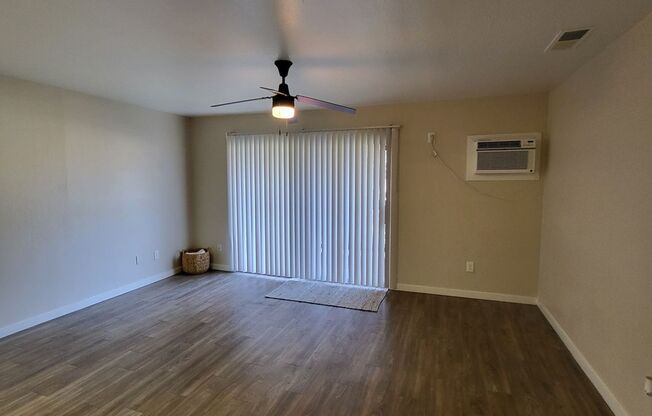 Studio, 1 bath, 360 sqft, $1,325, Unit 55