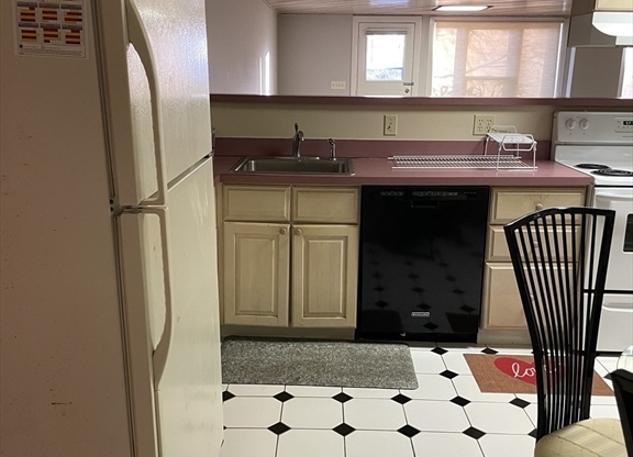 1 bed, 1 bath, 1,000 sqft, $2,000, Unit 1