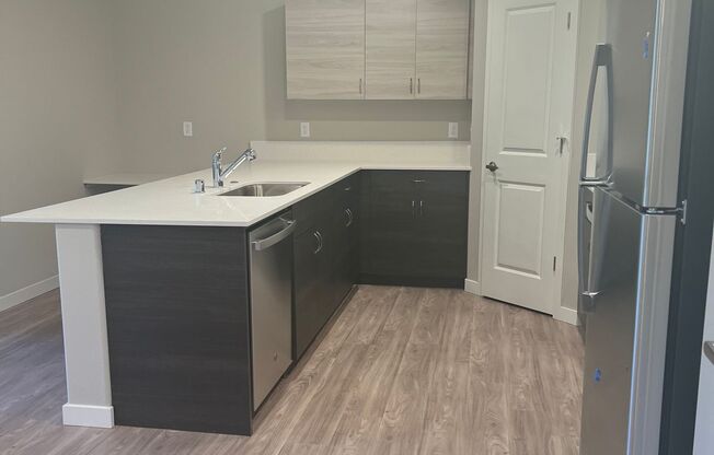 2 beds, 1 bath, 1,005 sqft, $1,715, Unit A22