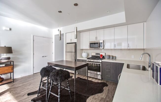 1 bed, 1 bath, 644 sqft, $2,287, Unit 102