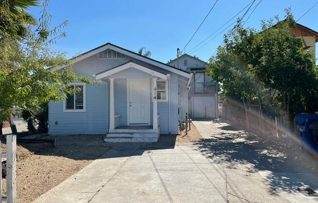414 RAYMOND AVE