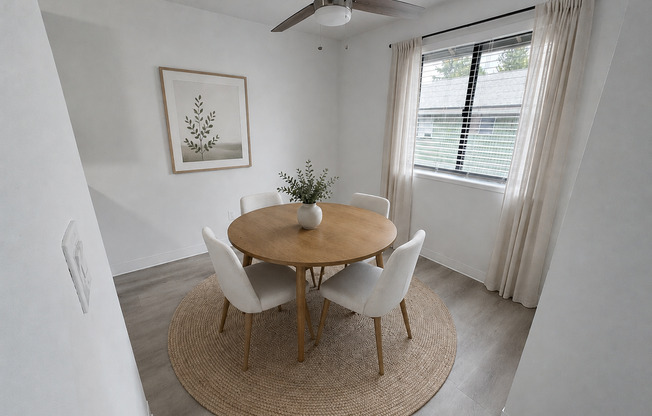 2 beds, 2 baths, 940 sqft, $1,435, Unit 15-36