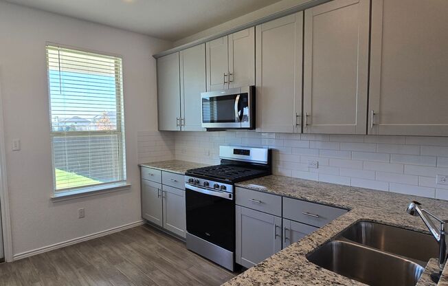 4 Bed / 3 Bath in Santa Rita Ranch