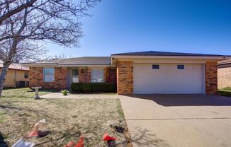 Beautiful 3/2/2 Home! Available JULY 1st 2024!