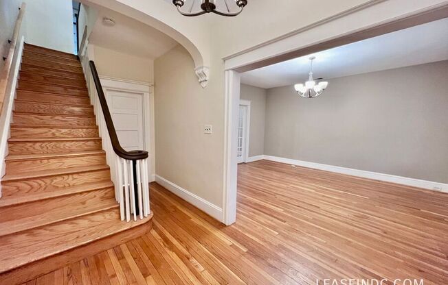 1323 RANDOLPH ST NW