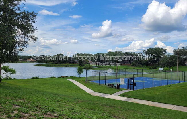 3402 COUNTRY WOODS CT