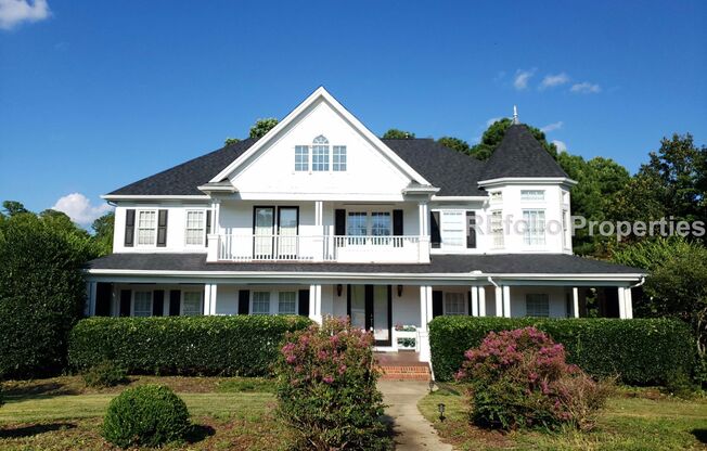 Stunning 6 Bedroom Home w/ Private Backyard in Preston Village, Cary, Available Aug 10!