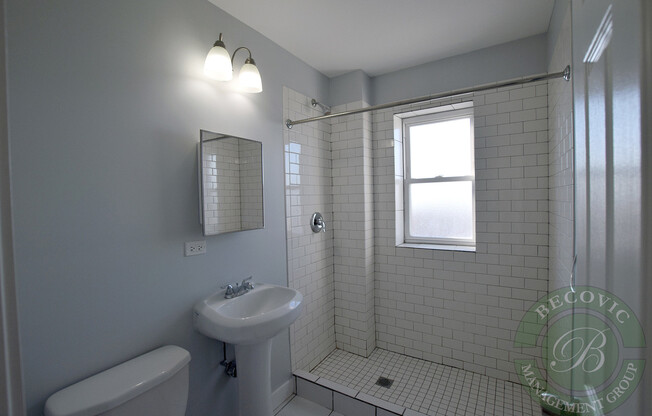 Studio, 1 bath, 250 sqft, $1,360, Unit 7450-86