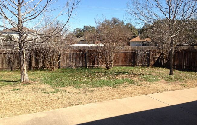 1808 Brentwood Dr
