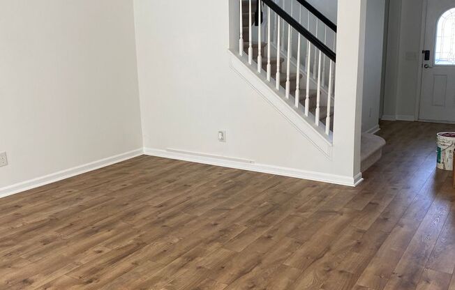 Beautiful Cumming Townhome!-Move in Special-$250.00 off first month with approved application!