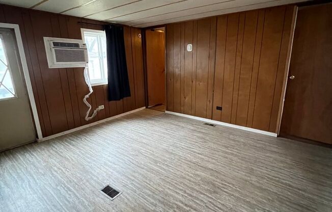 Sun &amp; Sands Mobile Home Court