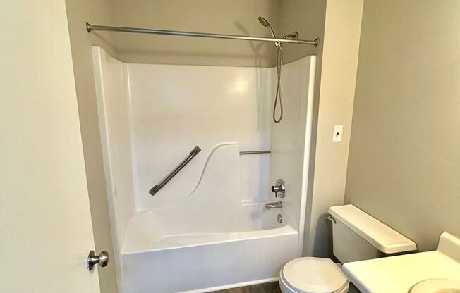1 bed, 1 bath, 815 sqft, $900, Unit 1088