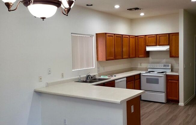1750 W. Union Hills Dr #15 Phoenix, AZ 85027