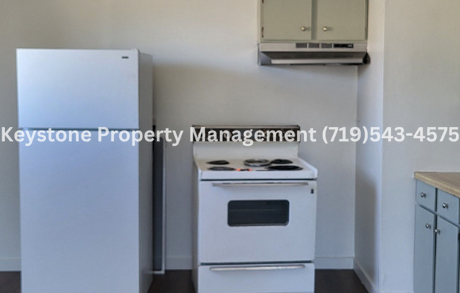 2 Bedroom/1 Bathroom Apartment on 2nd level with dedicated entrance $950/$950