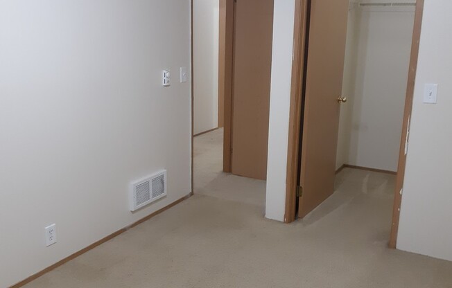 2 beds, 1 bath, 715 sqft, $1,995, Unit 1509-102