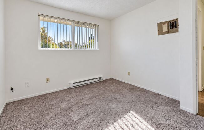 2 beds, 1 bath, 794 sqft, $1,295, Unit 25