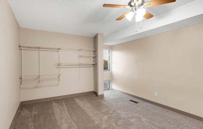 1 bed, 1 bath, 750 sqft, $949