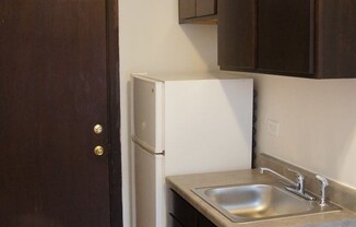 3304 West Schubert Ave.