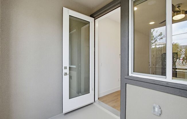 2 beds, 2 baths, 725 sqft, $2,895, Unit 2201
