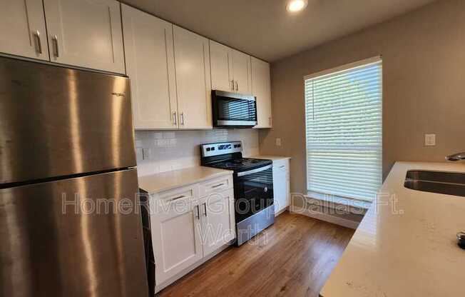 2 beds, 2 baths, 1,400 sqft, $1,499