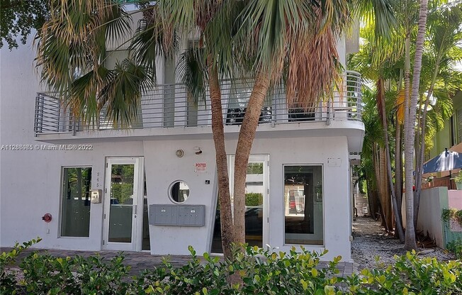 945 Michigan Ave