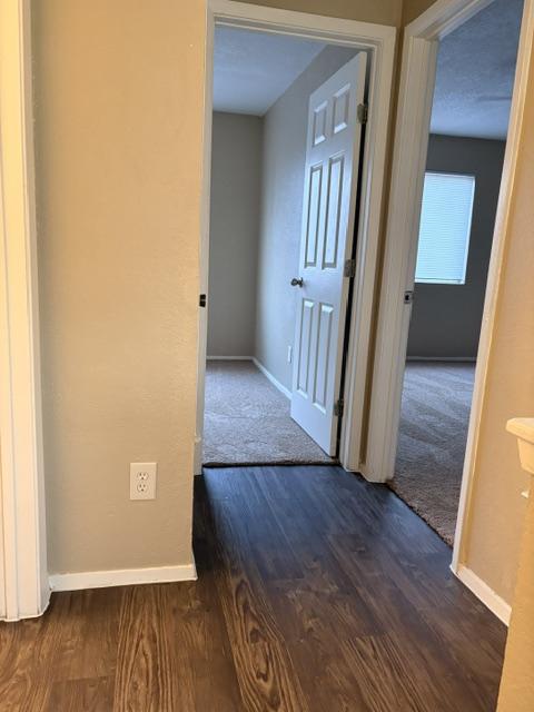 2 beds, 1 bath, 968 sqft, $1,100, Unit # #B
