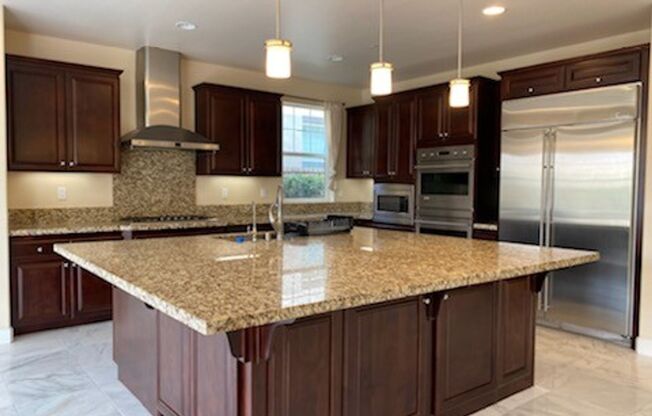 Beautiful 5 Bedroom Home for rent in Lopella Meadows!