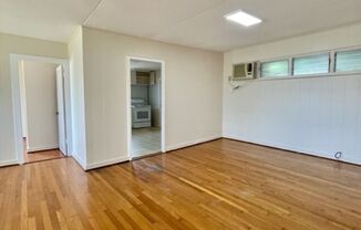 3 beds, 1 bath, $2,450