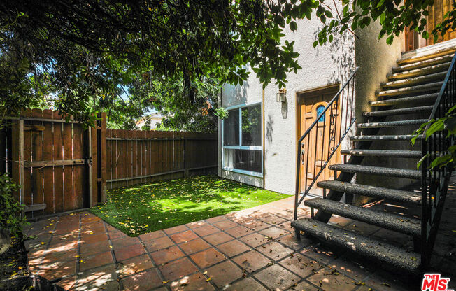 5401 W Olympic Blvd