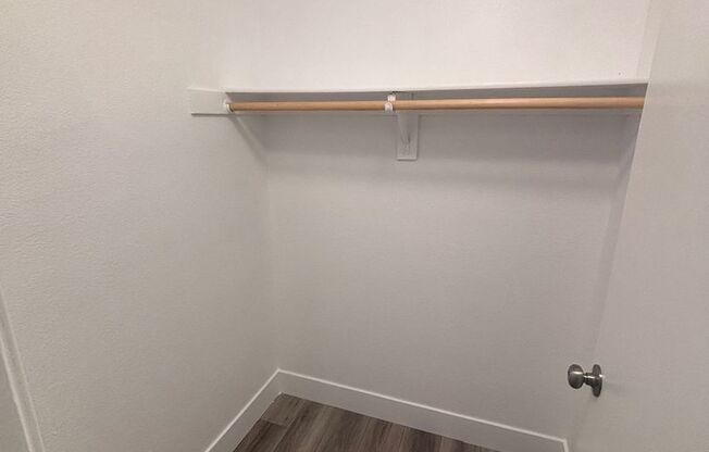 2 beds, 1.5 baths, $1,600, Unit # 1046