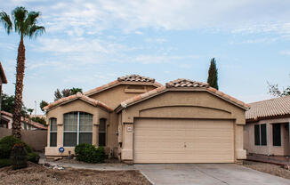 1091 W KINGBIRD Drive