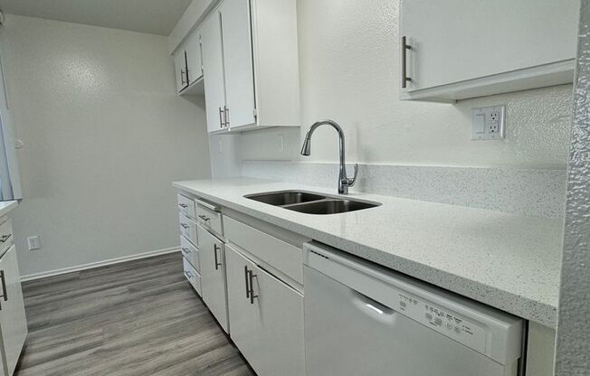 1 bed, 1 bath, $1,950, Unit 212