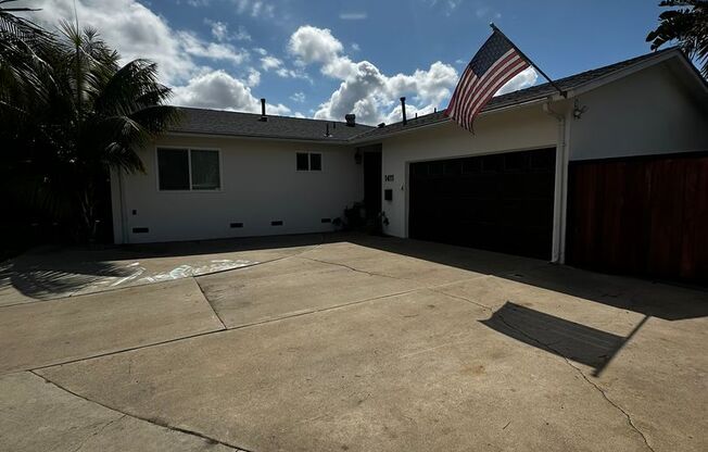 Gorgeous 3-Bedroom 2 bath Home with Pool AND close to the beach!