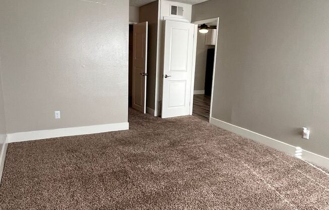1 bed, 1 bath, 714 sqft, $1,825, Unit 094