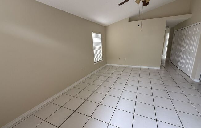 EAST ORLANDO: 3 bed/2 bath, 2 Car Garage AVAILABLE NOW!