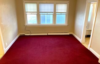 Studio, 1 bath, 430 sqft, $650, Unit 24