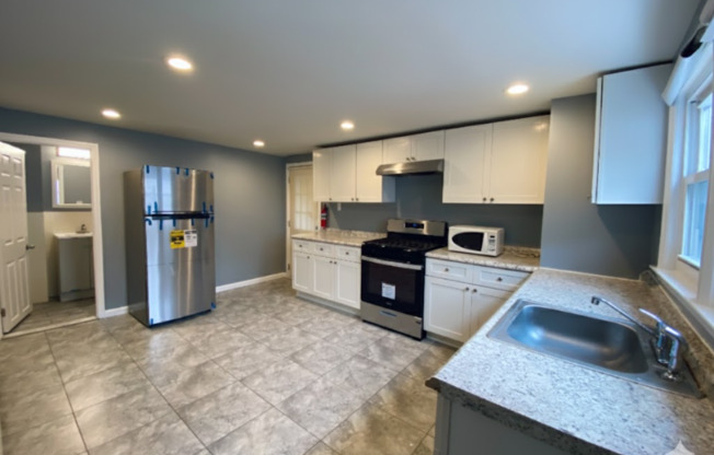 300 BLOCK TOWNSEND ST