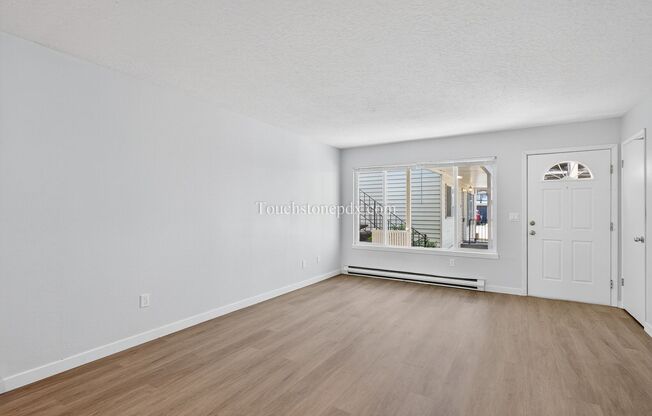 Traditional 2 BD | 1 BA in Bustling St. Johns Neighborhood