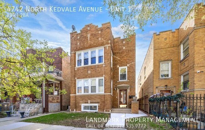 4742 N KEDVALE AVE
