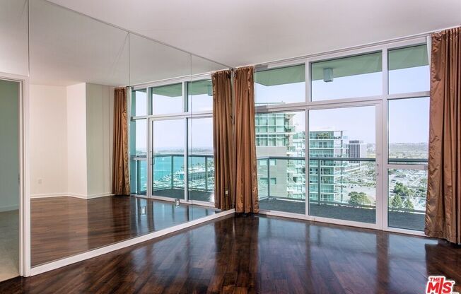 3 beds, 3.5 baths, 2,099 sqft, $10,000, Unit 1822